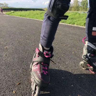 Cyklostezka a rybník Hadina