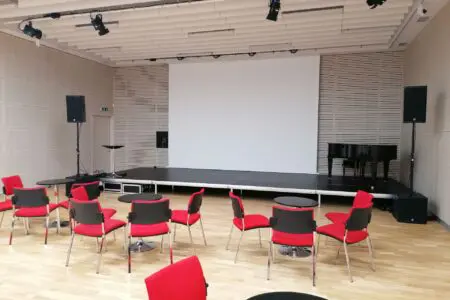 humpolec-galerie-mala-scena-mikado_03