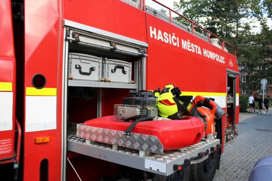 Hasiči z Kletečné, Světlice a Hněvkovic získali finanční dar