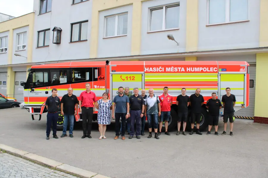 Dobrovolní hasiči mají zcela novou automobilovou stříkačku