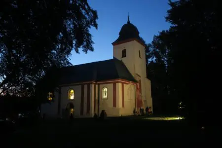 Hradozámecká noc v&nbsp;Zahrádce
