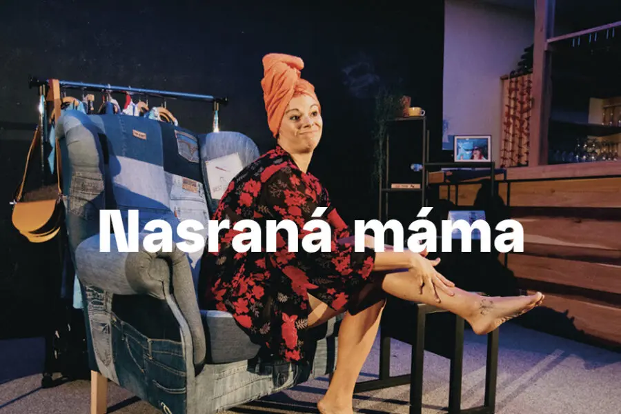 Nasraná máma – již zítra!